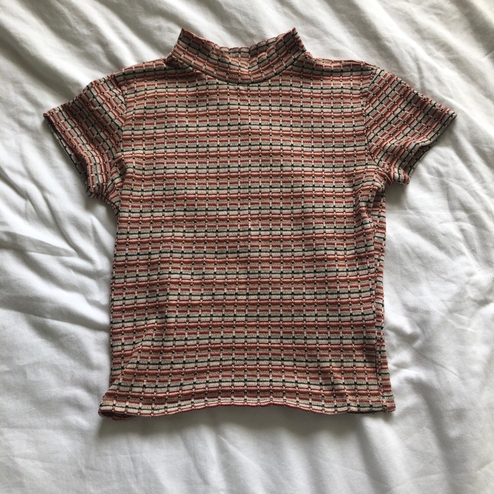 Kendall & Kylie Turtle Neck Tight Crop